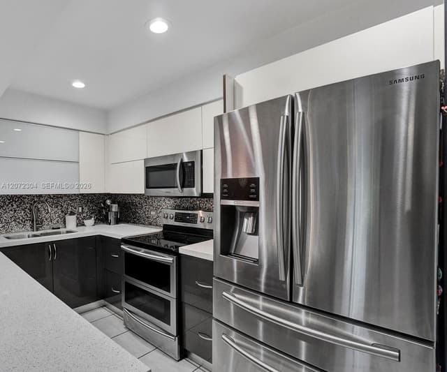6821 Brookline Dr # 6821, Hialeah FL 33015 - Hialeah, FL - Photo 3