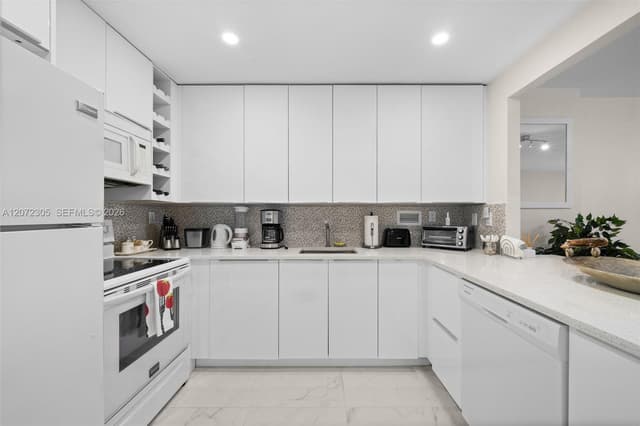 2301 Collins Ave # 1014, Miami Beach FL 33139 - Miami Beach, FL - Photo 5