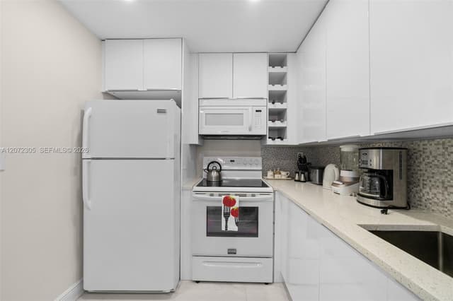 2301 Collins Ave # 1014, Miami Beach FL 33139 - Miami Beach, FL - Photo 4