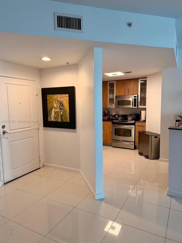 7900 Harbor Island Dr # 505, North Bay Village FL 33141 - North Bay Village, FL - Photo 4