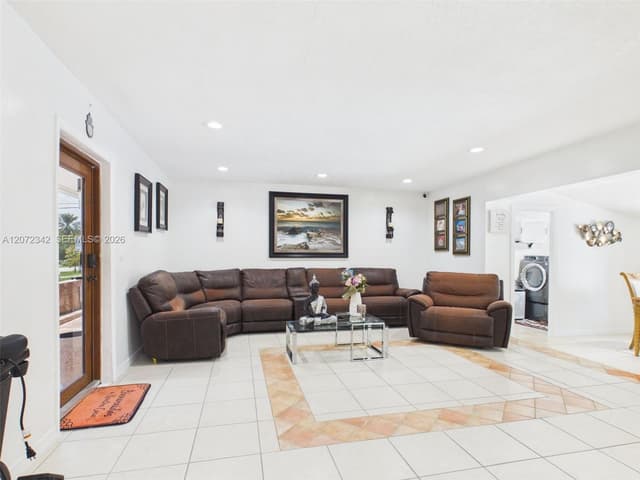 9601 SW 183rd St, Palmetto Bay FL 33157 - Palmetto Bay, FL - Photo 6