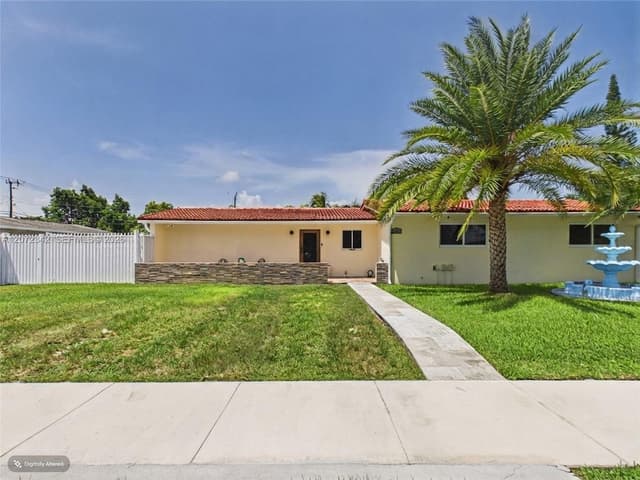 9601 SW 183rd St, Palmetto Bay FL 33157 - Palmetto Bay, FL - Photo 3