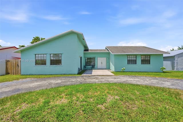 16604 SW 104th Ct, Miami FL 33157 - Miami, FL - Photo 3