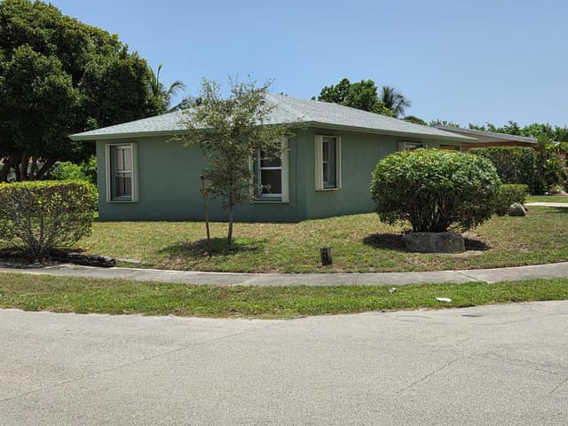 734 NE 1ST Street, Boynton Beach FL 33435 - Boynton Beach, FL - Photo 3