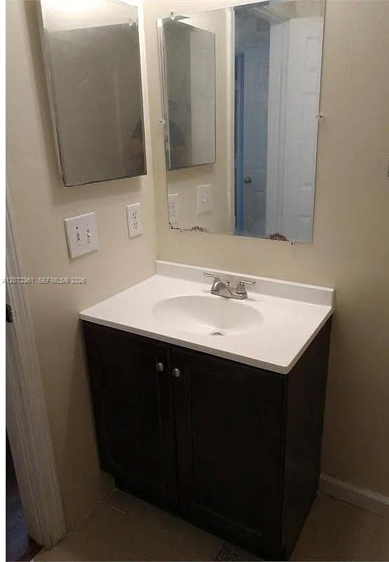 1600 SW 44th Ave, Fort Lauderdale FL 33317 - Fort Lauderdale, FL - Photo 7