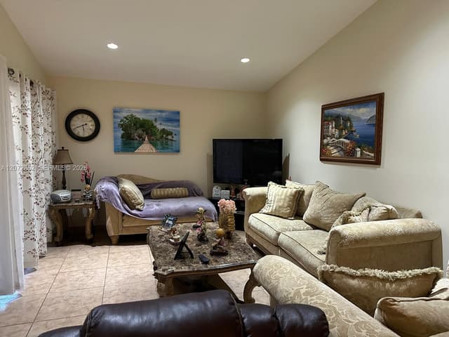 4863 SW 148th Ct, Miami FL 33185 - Miami, FL - Photo 2