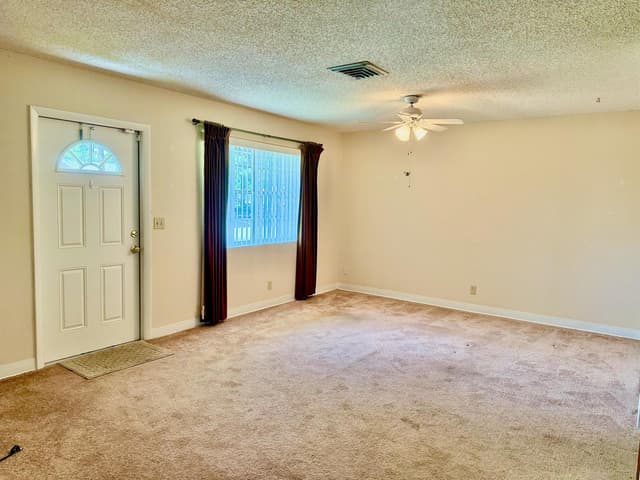 4783 Gladiator Circle, FL 33463 - Photo 4