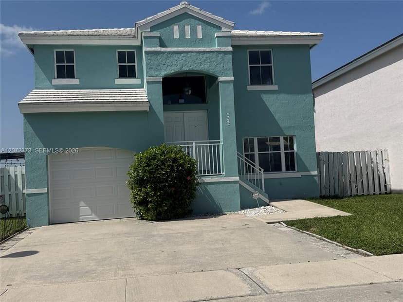 6733 Bayfront Dr, Margate FL 33063