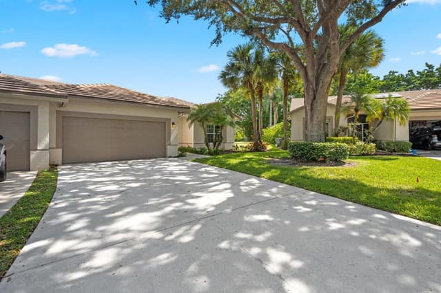 7372 ROCKBRIDGE Circle # 7372, Lake Worth FL 33467 - Lake Worth, FL - Photo 2