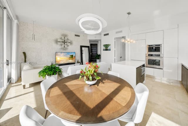 1607 Ponce De Leon Blvd # 9B, Coral Gables FL 33134 - Coral Gables, FL - Photo 7