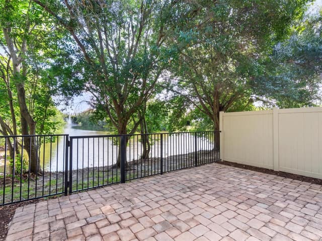 301 LAKE MONTEREY Circle, Boynton Beach FL 33426 - Boynton Beach, FL - Photo 3