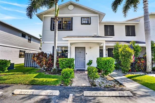 10348 NW 3rd St, Pembroke Pines FL 33026 - Pembroke Pines, FL - Photo 2