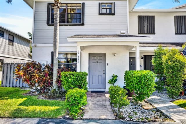 10348 NW 3rd St, Pembroke Pines FL 33026 - Pembroke Pines, FL - Photo 3