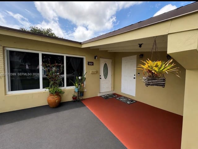 1812 N 45th Ave, Hollywood FL 33021 - Hollywood, FL - Photo 2