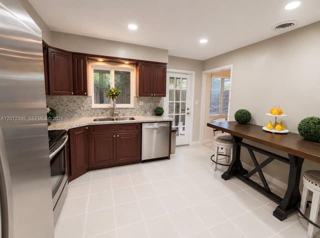 1812 N 45th Ave, Hollywood FL 33021 - Hollywood, FL - Photo 5