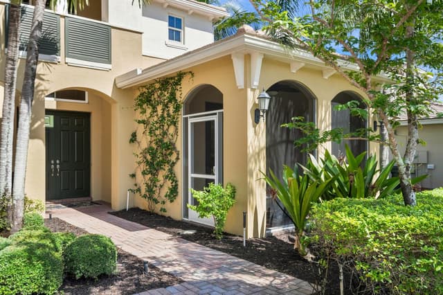 2946 Payson Way, Wellington FL 33414 - Wellington, FL - Photo 4