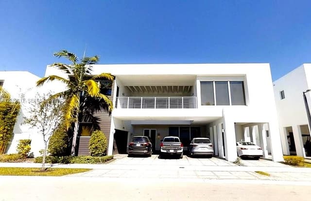 10229 NW 74th Ter, Doral FL 33178 - Doral, FL - Photo 6