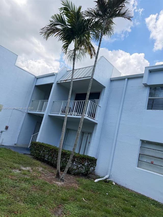 411 Executive Center Dr # 109, West Palm Beach FL 33401 - West Palm Beach, FL - Photo 3