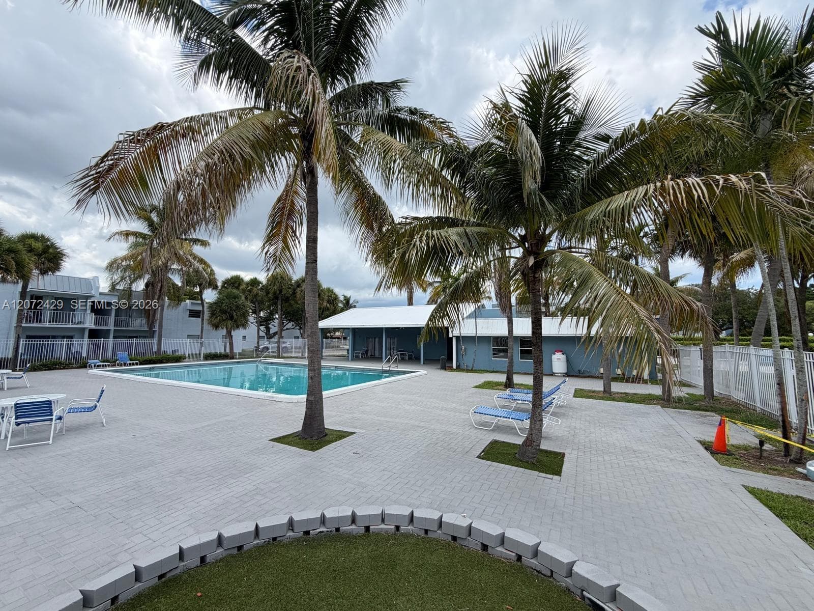 411 Executive Center Dr # 109, West Palm Beach FL 33401 - West Palm Beach, FL - Photo 1