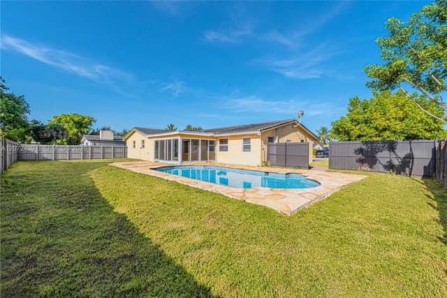 3731 NW 109th Ave, Coral Springs FL 33065 - Coral Springs, FL - Photo 4