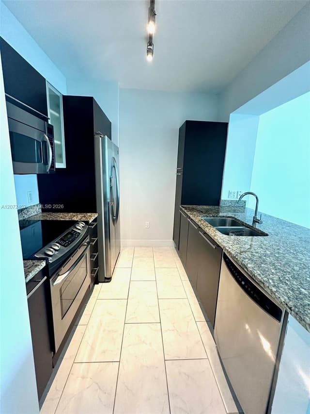 951 Brickell Ave # 3403, Miami FL 33131 - Miami, FL - Photo 7
