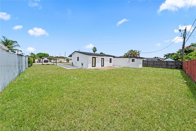 1014 W 66th St, Hialeah FL 33012 - Hialeah, FL - Photo 2