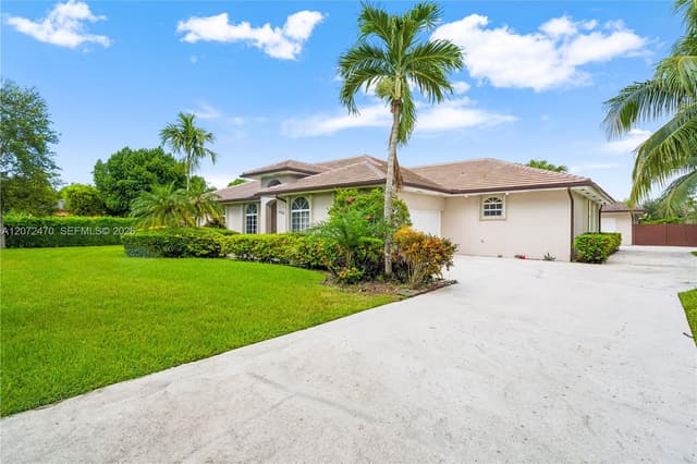 15720 SW 252nd St, Homestead FL 33031 - Homestead, FL - Photo 5