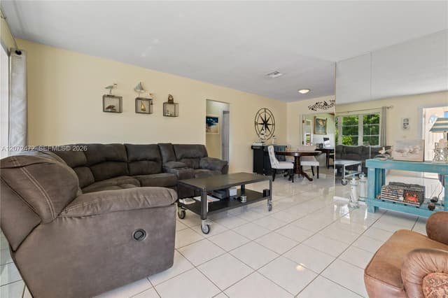 5713 NW 68th Ter, Tamarac FL 33321 - Tamarac, FL - Photo 7