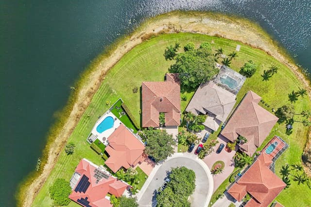 762 Heritage Drive, Weston FL 33326 - Weston, FL - Photo 4