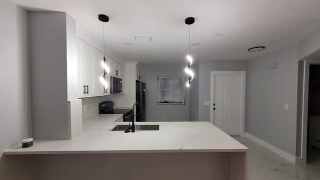 20873 NW 3RD Lane, Pembroke Pines FL 33029 - Pembroke Pines, FL - Photo 5