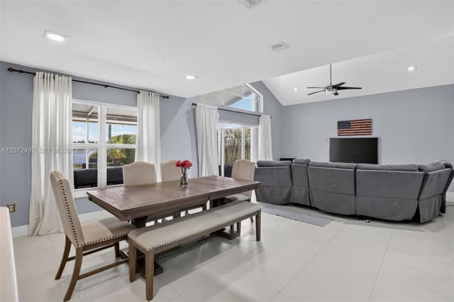 19156 NW 24th Ct, Pembroke Pines FL 33029 - Pembroke Pines, FL - Photo 4