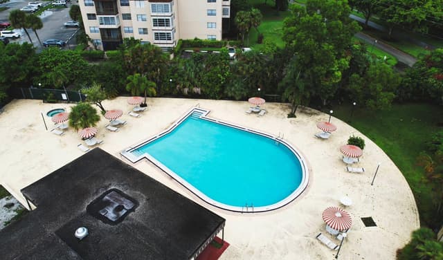 1681 NW 70th Avenue # 402, Plantation FL 33313 - Plantation, FL - Photo 5