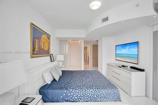 17121 Collins Ave # 3206, Sunny Isles Beach FL 33160 - Sunny Isles Beach, FL - Photo 7