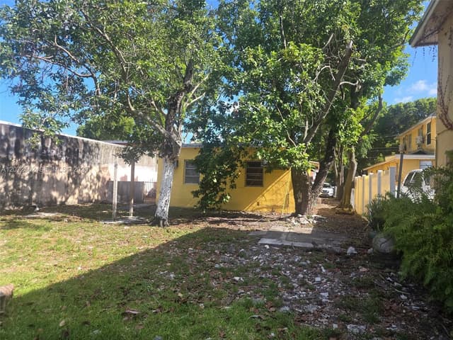 1029 NW 28th St, Miami FL 33127 - Miami, FL - Photo 2