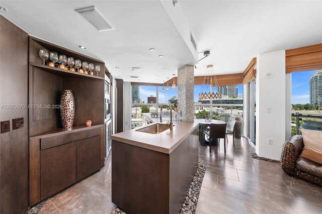 110 Washington Ave # 1709, Miami Beach FL 33139 - Miami Beach, FL - Photo 5