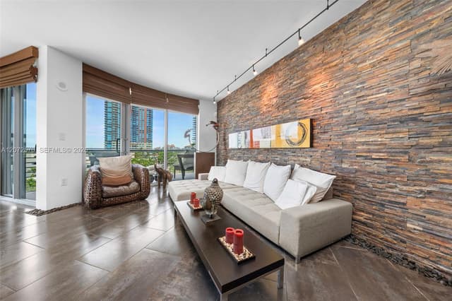 110 Washington Ave # 1709, Miami Beach FL 33139 - Miami Beach, FL - Photo 4