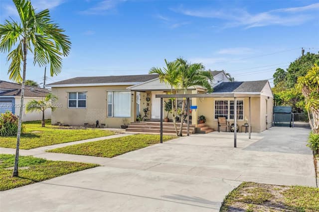 340 W 55th St, Hialeah FL 33012 - Hialeah, FL - Photo 2