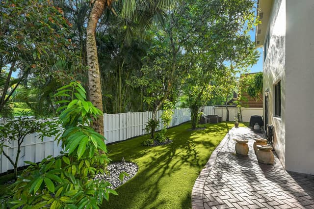 11695 NW 2ND Street, Plantation FL 33325 - Plantation, FL - Photo 6