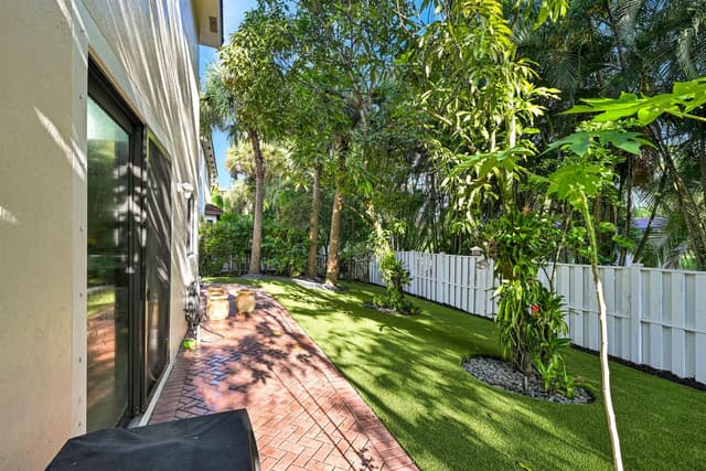 11695 NW 2ND Street, Plantation FL 33325 - Plantation, FL - Photo 7