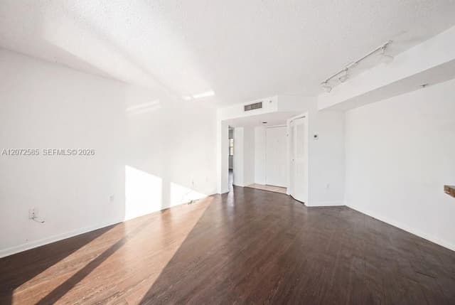 771 N Pine Island Rd # 205, Plantation FL 33324 - Plantation, FL - Photo 6