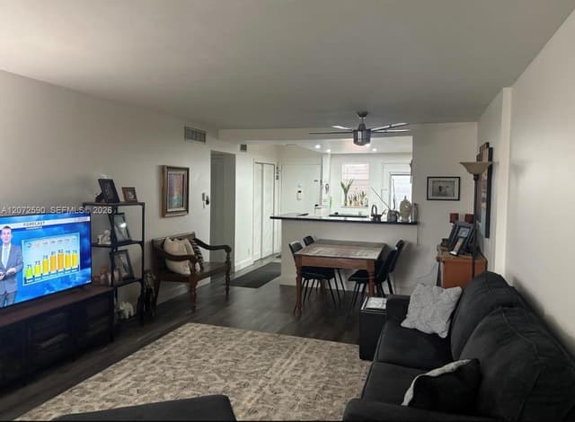 500 NE 12th Ave # 704, Hallandale Beach FL 33009 - Hallandale Beach, FL - Photo 2