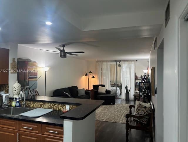 500 NE 12th Ave # 704, Hallandale Beach FL 33009 - Hallandale Beach, FL - Photo 4
