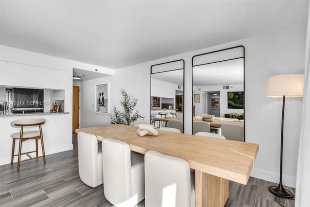 1200 Brickell Bay Dr # 2501, Miami FL 33131 - Miami, FL - Photo 2