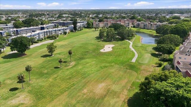 1050 COUNTRY CLUB Drive # 306, Margate FL 33063 - Margate, FL - Photo 3