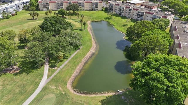 1050 COUNTRY CLUB Drive # 306, Margate FL 33063 - Margate, FL - Photo 4