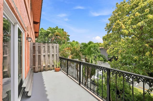 640 TENNIS CLUB Drive # 307, Fort Lauderdale FL 33311 - Fort Lauderdale, FL - Photo 6