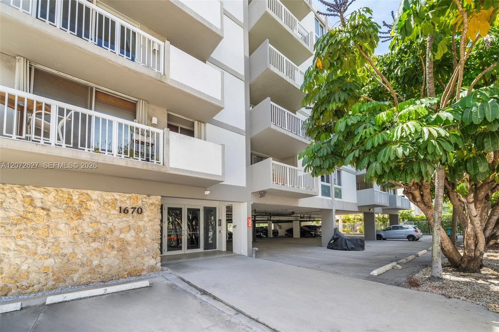 1670 Bay Rd # 4B, Miami Beach FL 33139 - Miami Beach, FL - Photo 1