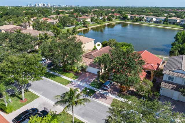 4977 Victoria Circle, West Palm Beach FL 33409 - West Palm Beach, FL - Photo 6