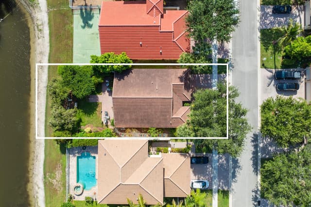 4977 Victoria Circle, West Palm Beach FL 33409 - West Palm Beach, FL - Photo 7