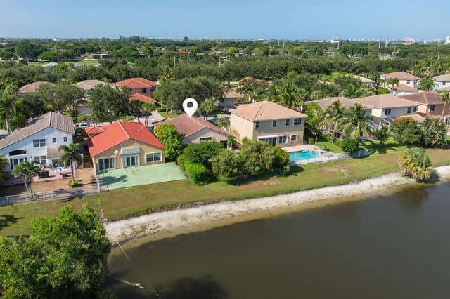 4977 Victoria Circle, West Palm Beach FL 33409 - West Palm Beach, FL - Photo 5